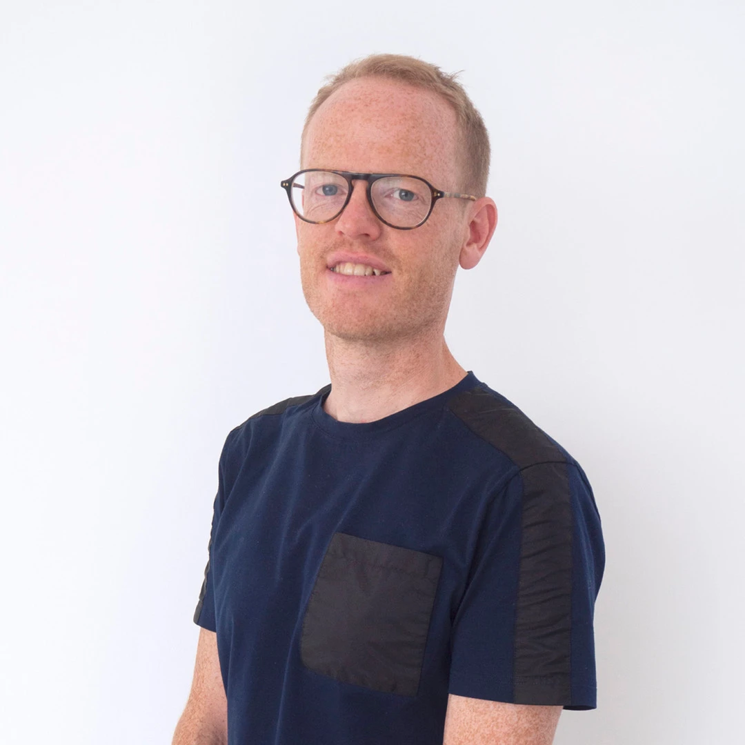 Wade Guyton Artwork Forfeited by Inigo Philbrick’s Business Partner Flops at Sotheby’s