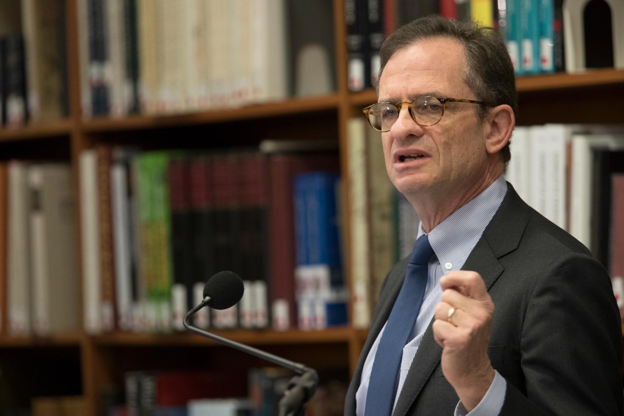 Daniel Weiss to Step Down as President of the Met in2023