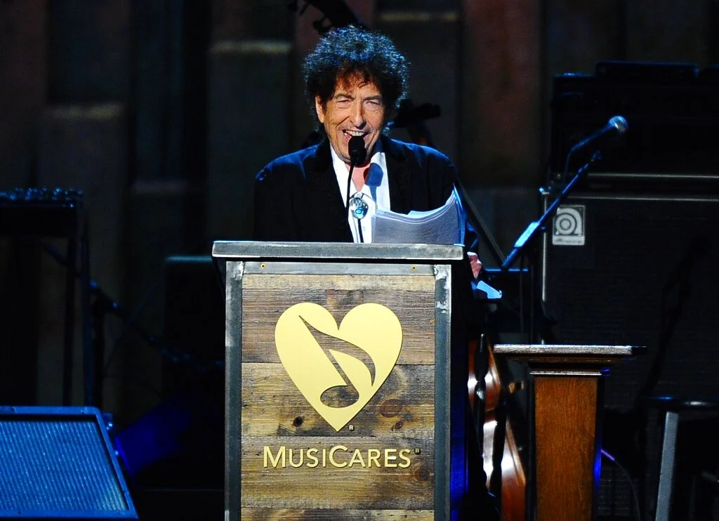 One-of-a-Kind Dylan Record Nets $1.77 M., Indigenous Artists Battle Fakes in Canada, and More: Morning Links for July 8,2022