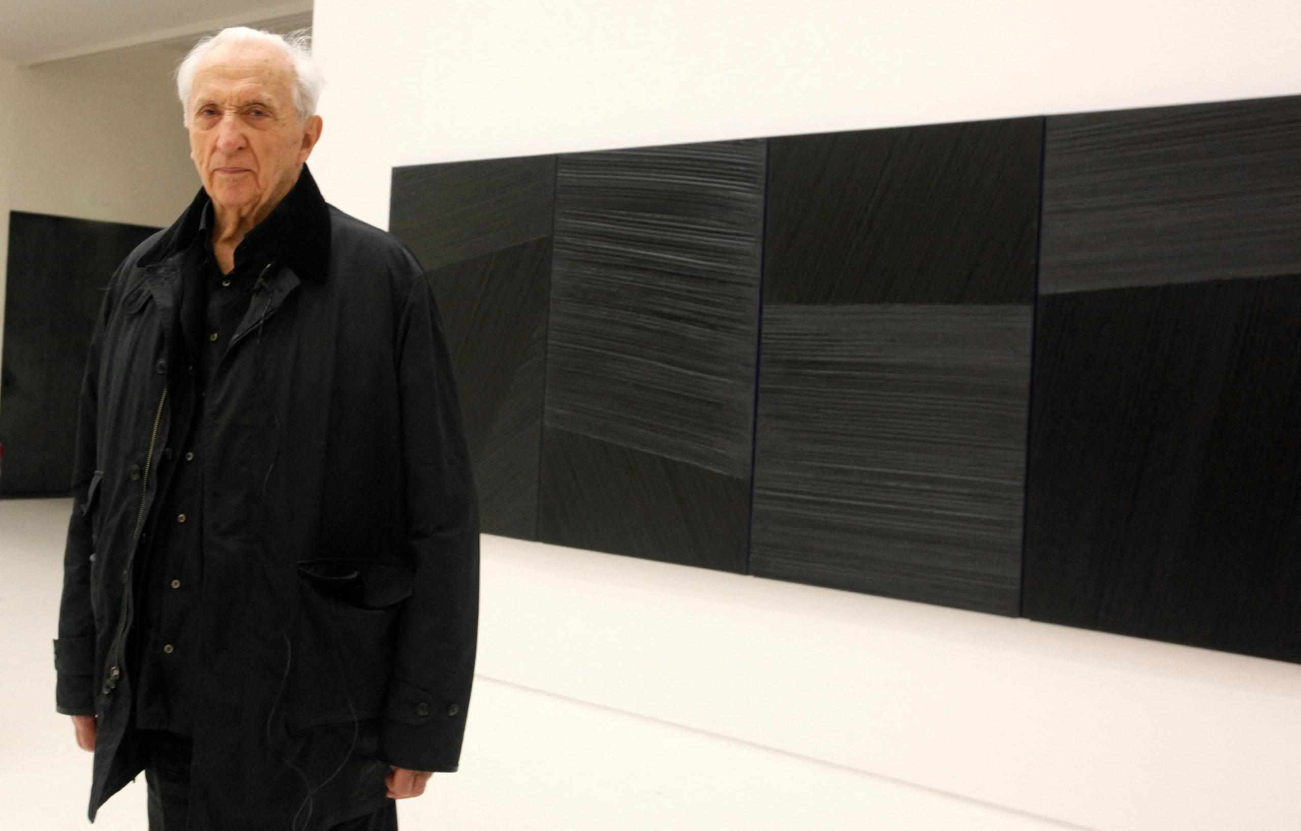 Seven People Sentenced in Paris for Stealing Pierre Soulages Paintings While Owner WasSleeping 