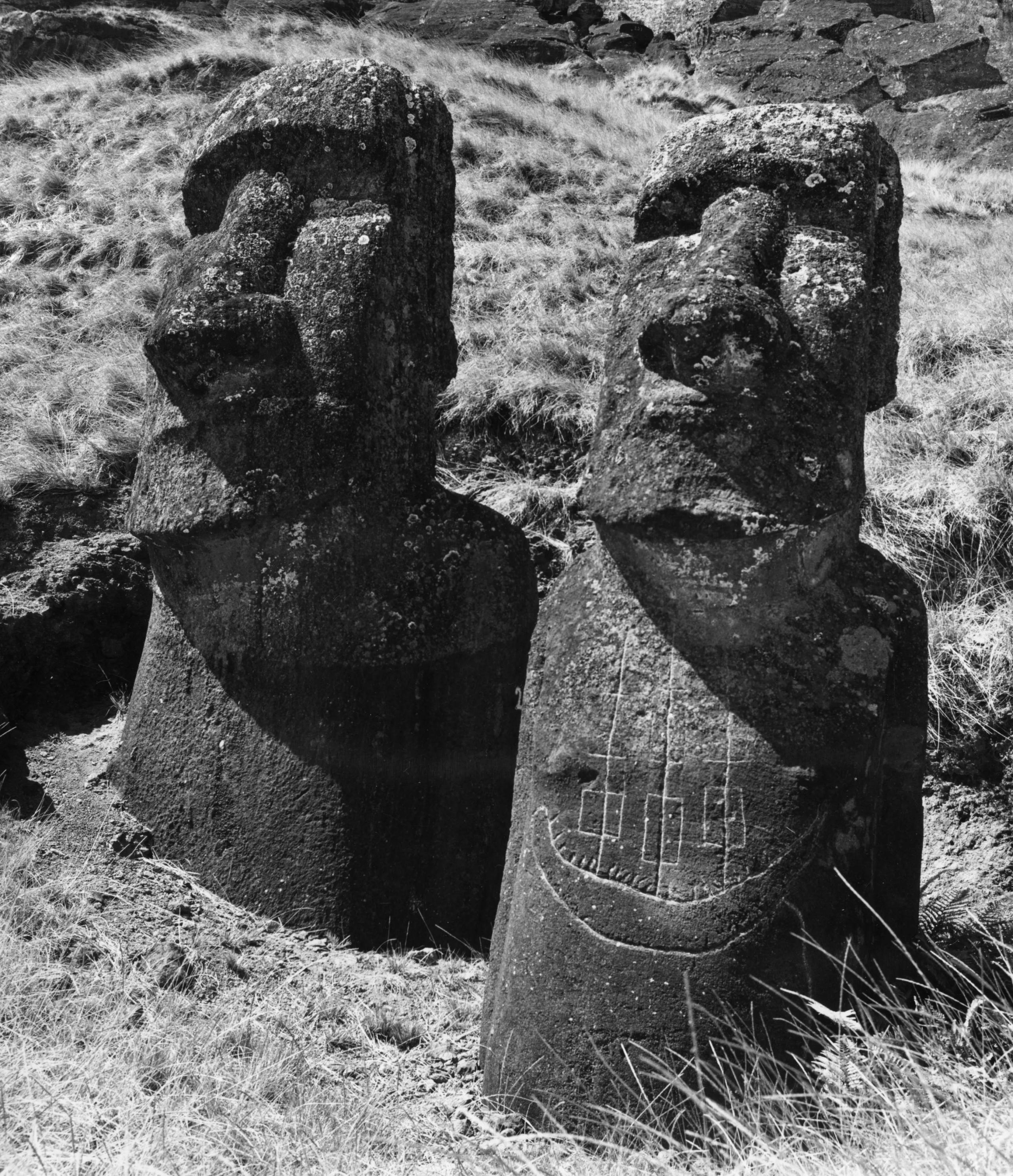 Fire Damages Easter Island Statues, Art Writer Grace Glueck Dies at 96, and More: Morning Links for October 10,2022