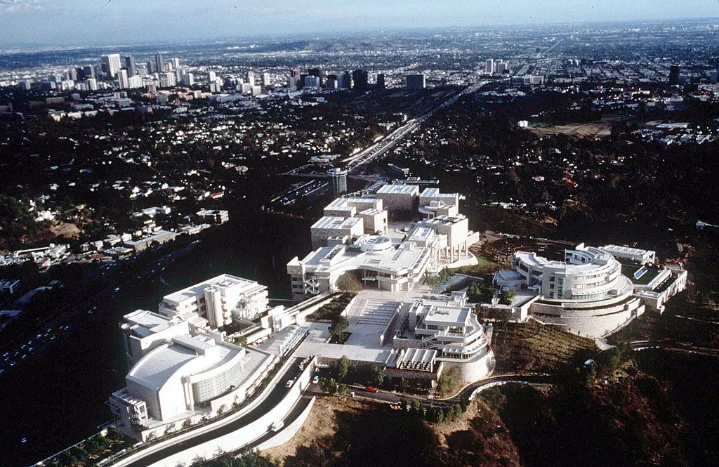 Getty Trust Moves to Preserve Ukrainian Culture, Bob Dylan Letters Head to Auction, and More: Morning Links for November 11,2022