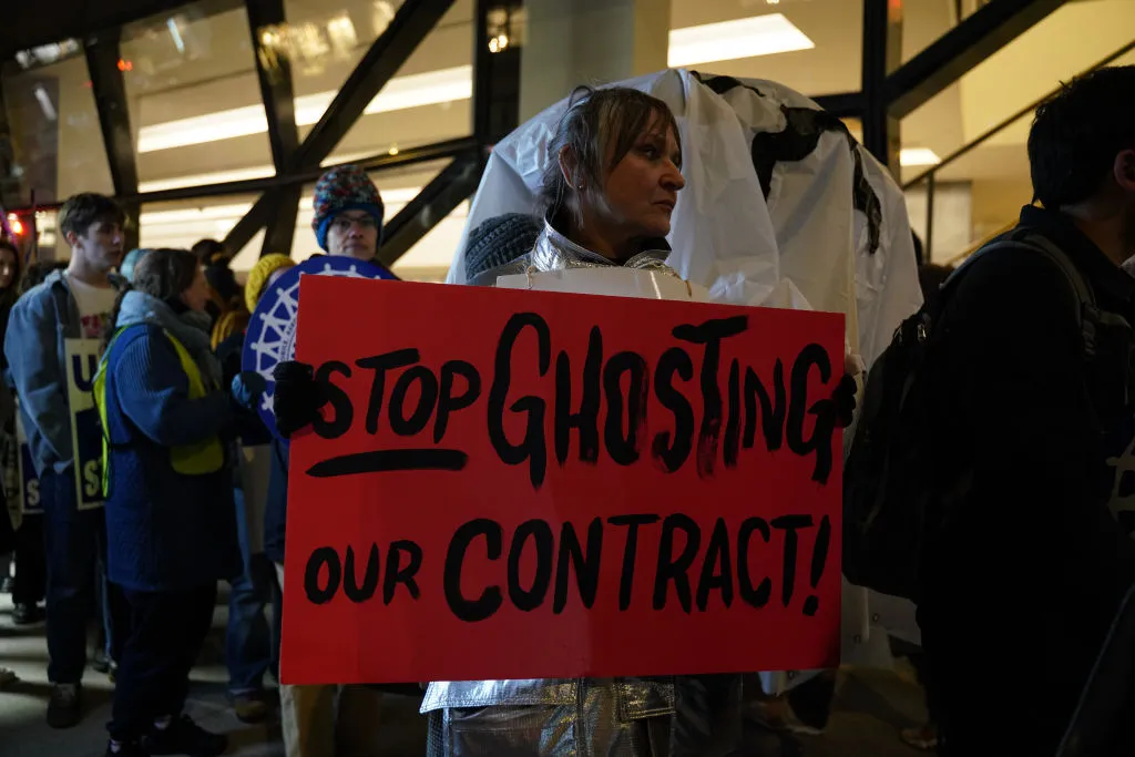 Adjunct Faculty Strike at the New School Ends With &lsquo;Tentative&rsquo; ContractAgreement 