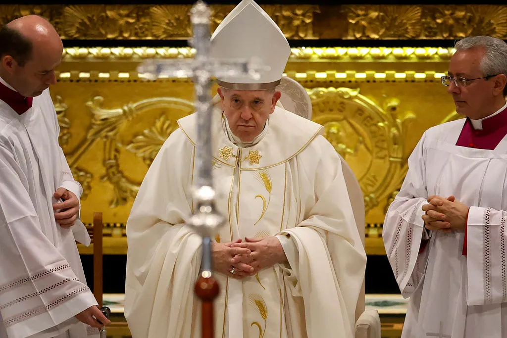 Vatican to Return Parthenon Fragments, Stolen Green Vault Material Recovered, and More: Morning Links for December 19,2022