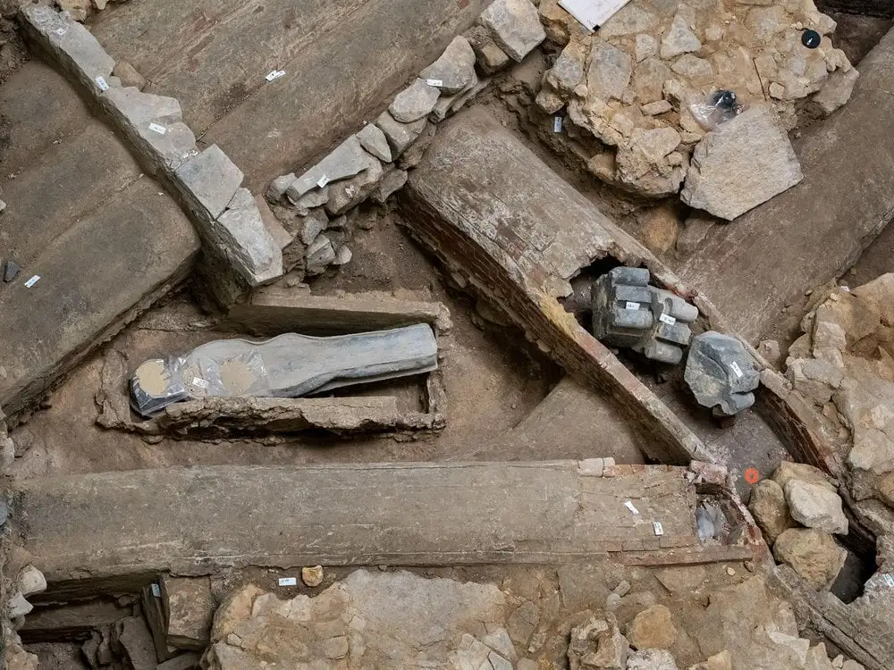 Experts Reveal Who are Inside the Mysterious Sarcophagi Found Beneath the Notre-DameCathedral