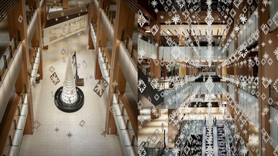 數百個星形隨風搖擺！nendo 以「Glitter in the air」為題，替東京中城打造 7.5 米香檳金聖誕樹