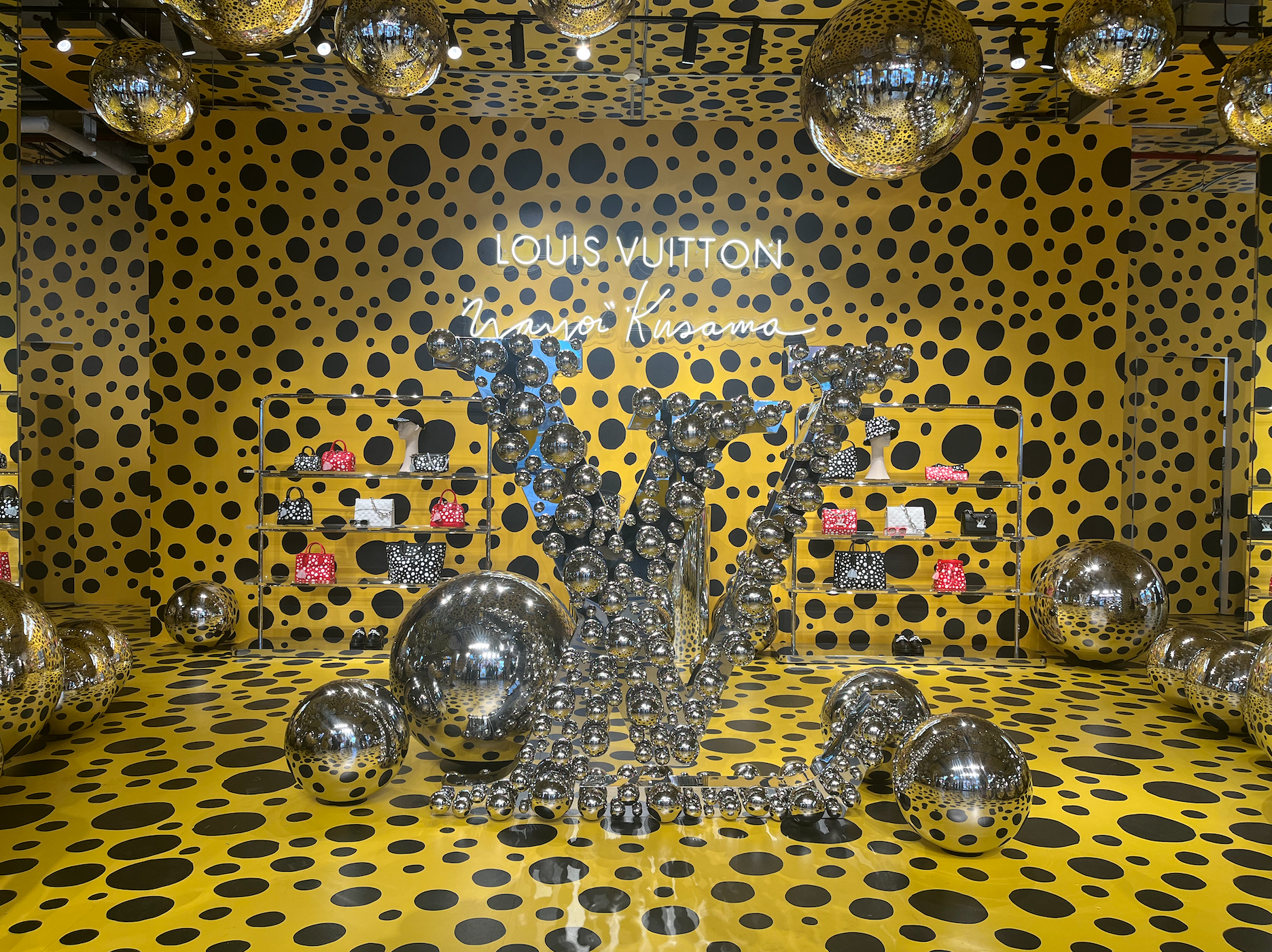 Louis Vuitton’s New Kusama Collaboration Lacks Their First Collection’s Attention to theZeitgeist