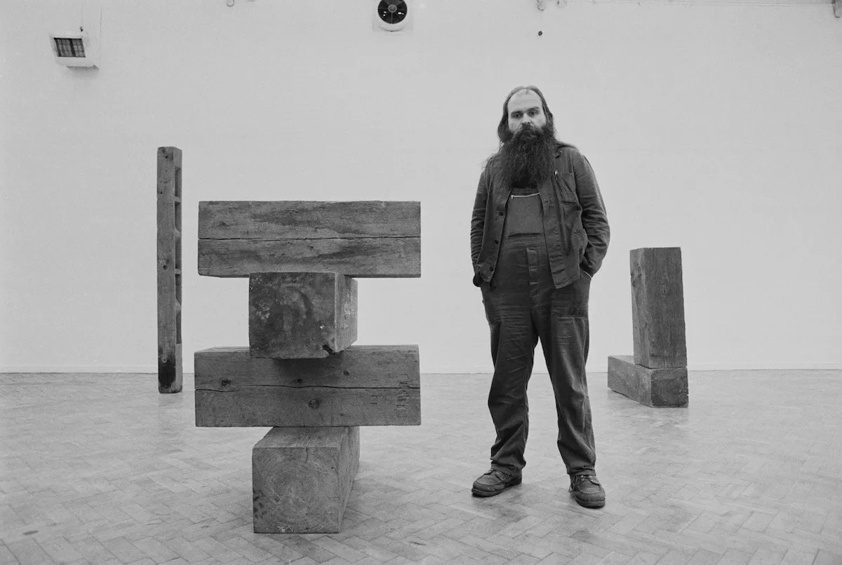Carl Andre, Sculptor Who Pioneered Minimalism, Dies at 88