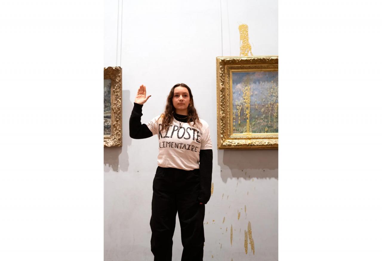 Climate Protestors Throw Soup at Monet Painting at French Museum