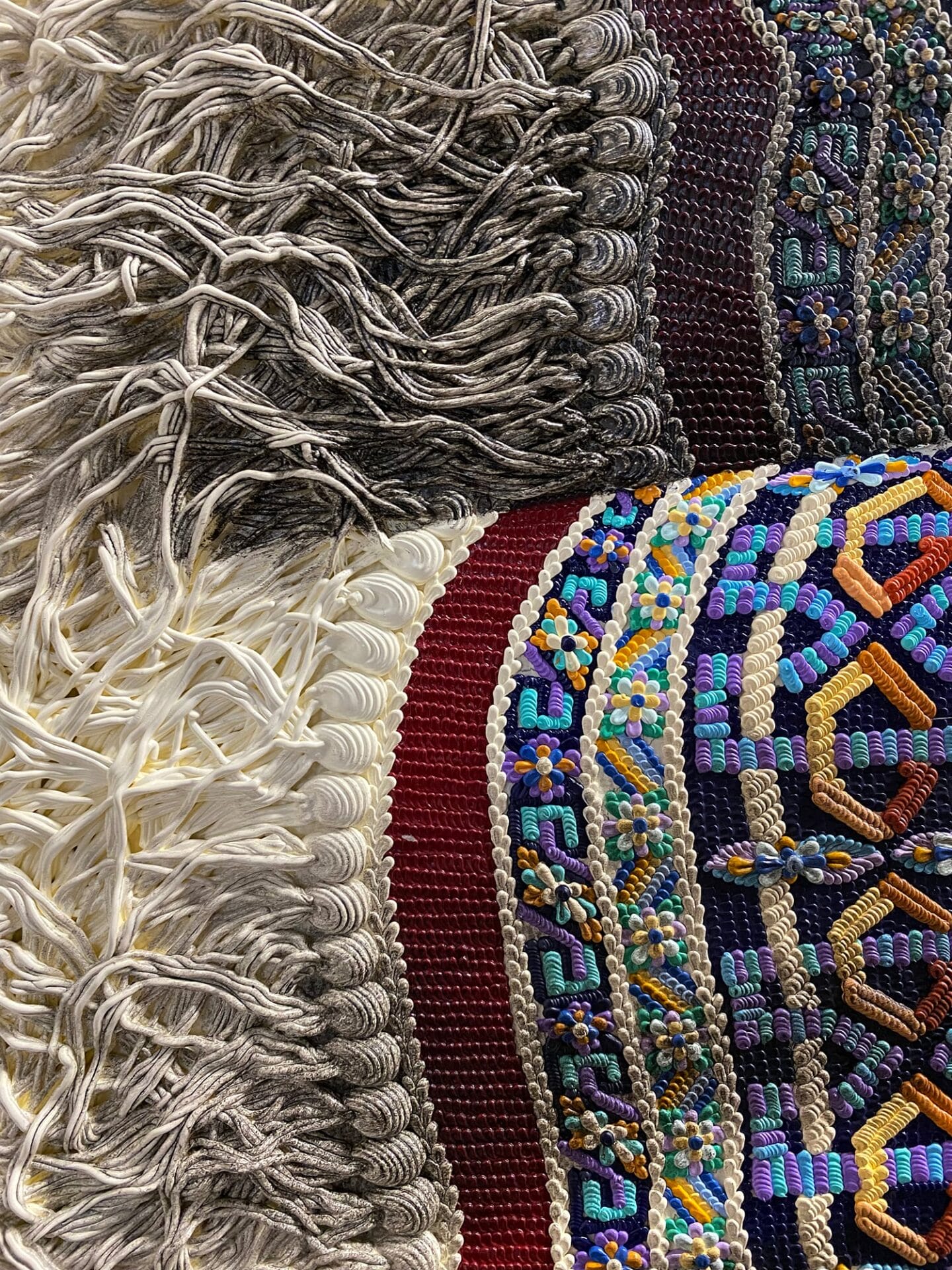 In Meticulous Detail, Antonio Santín’s Hyperrealistic Oil Paintings Undulate with Vibrant Textures