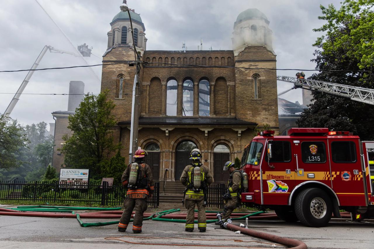 Fire Extensively Damages 116-Year-Old Church in Toronto, Destroying Group of Seven Murals