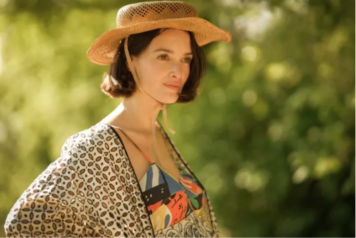 ‘Niki’ Review: Charlotte Le Bon Stars in a Pretty but Flimsy Portrait of an Artist Minus Her Art