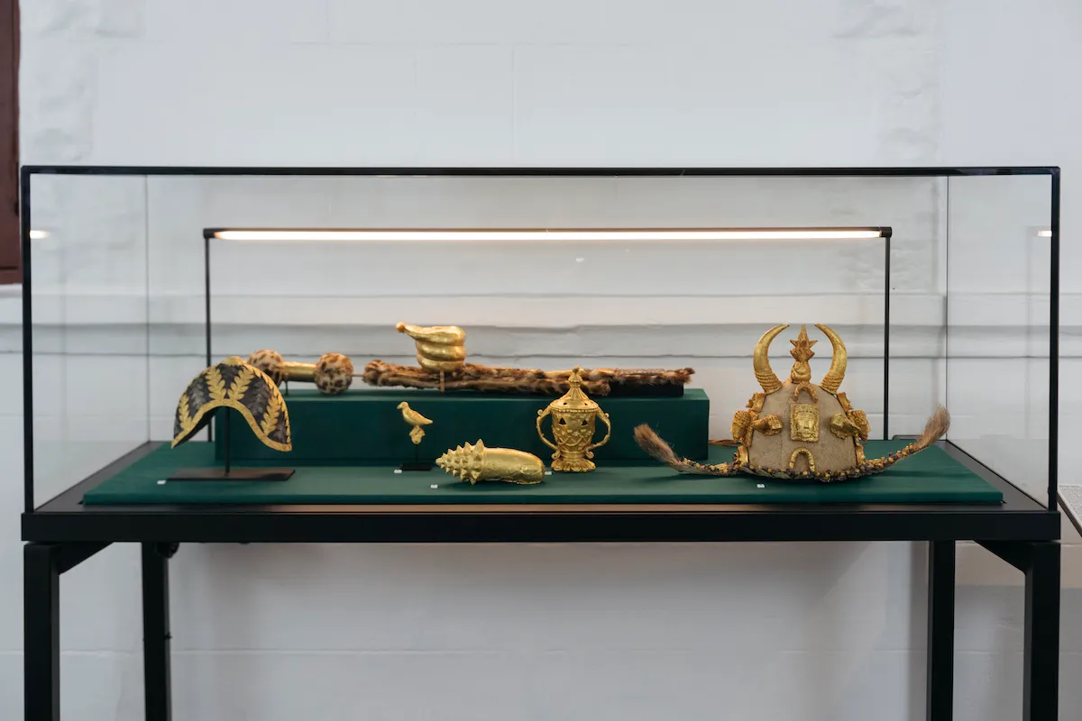 Aspen Art Fair Debuts in Colorado, Looted Asante Treasures Find New Home in Ghana, Sex Pistols Record Breaks Record at Auction, and More: Morning Links for July 11, 2024