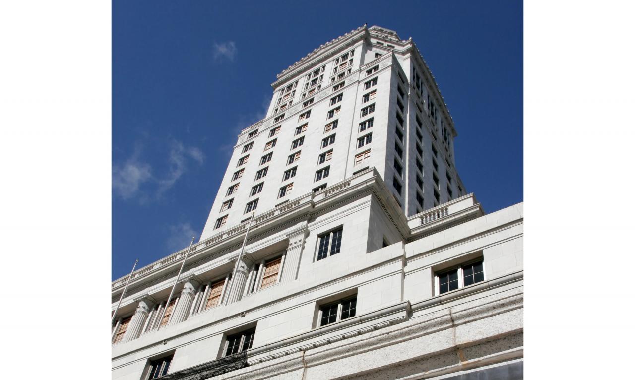 Miami Art Dealer Gary Nader Fighting Foreclosure of Art Collection and Gallery after Lawsuit by Former Lawyers