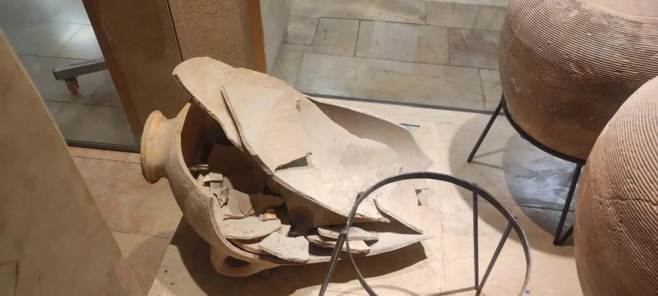 Inquisitive Boy Destroys 3,500-Year-Old Ancient Jar at Israeli Museum