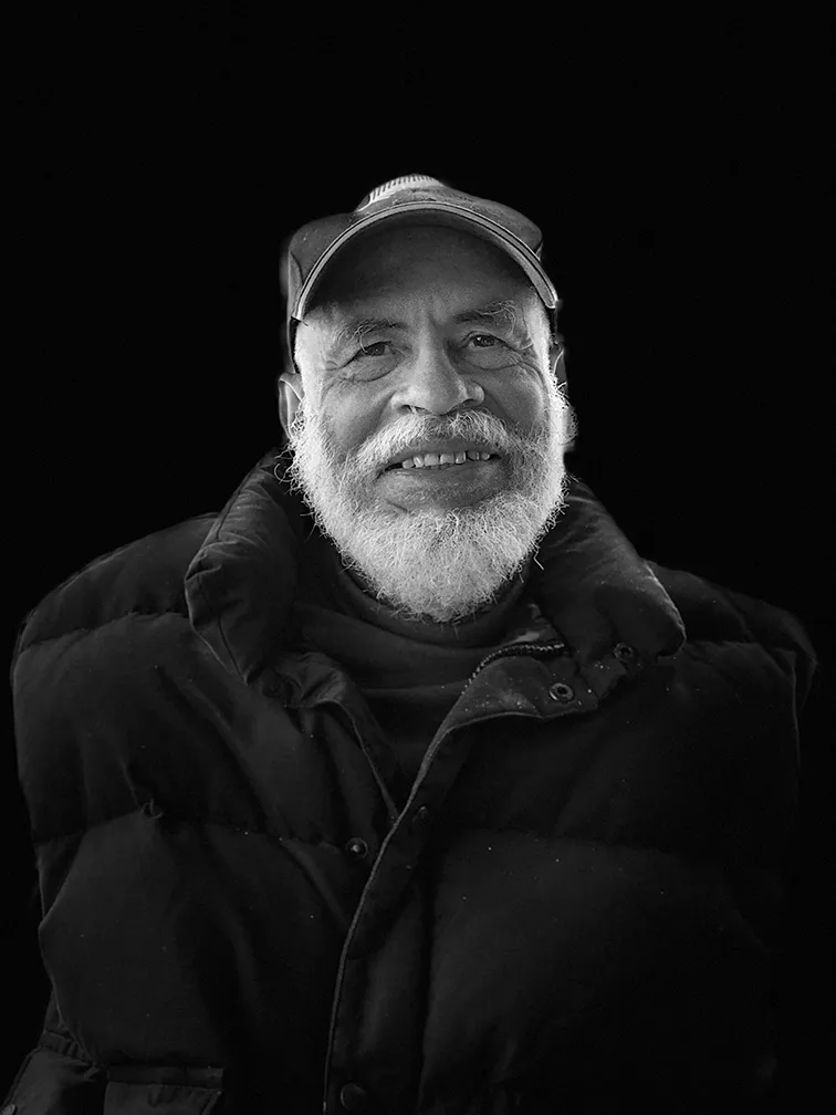 Alonzo Davis, Artist Who Founded One of America’s First Black-Owned Galleries, Dies at 82