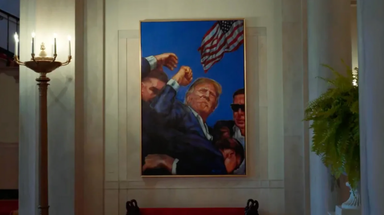 ‘Fight, Fight, Fight’: White House Replaces Obama Portrait with Trump Raising Fist after Assassination Attempt 