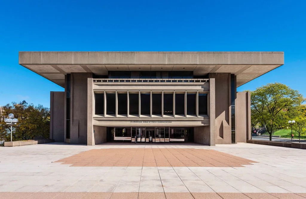 Betting on the Creator Economy, Syracuse University Opens Academic Center for Podcasters and Influencers