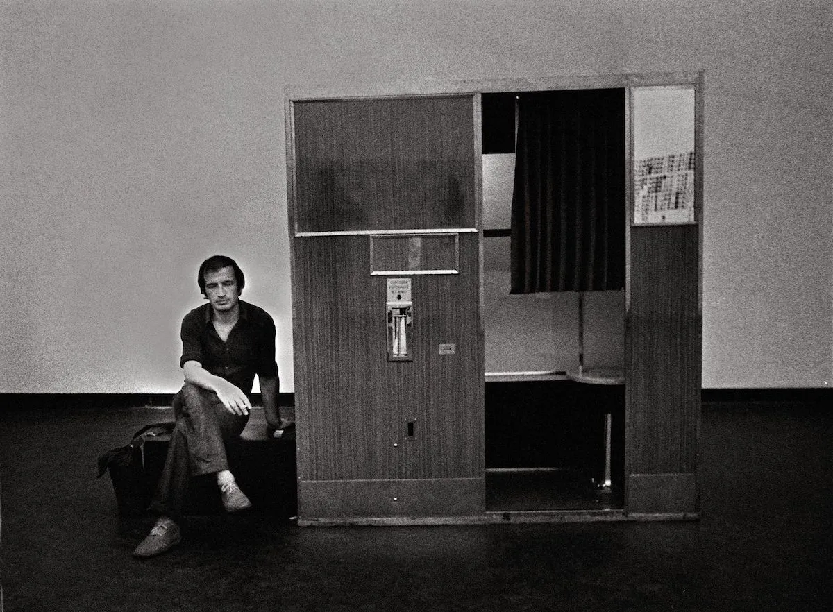 Franco Vaccari, Artist Who Expanded Photography’s Possibilities, Dies at 89