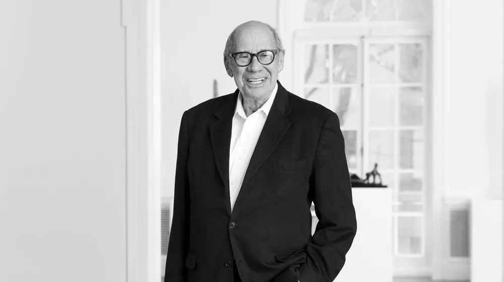 Robert Mnuchin, Goldman Sachs Power Broker Turned Influential Art Dealer, Dies at 92