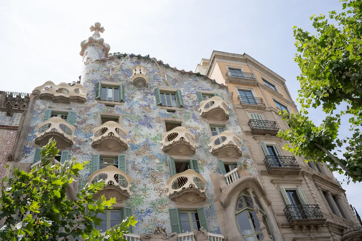 New Exhibition Space Opens in Gaudí-Designed Building in Barcelona
