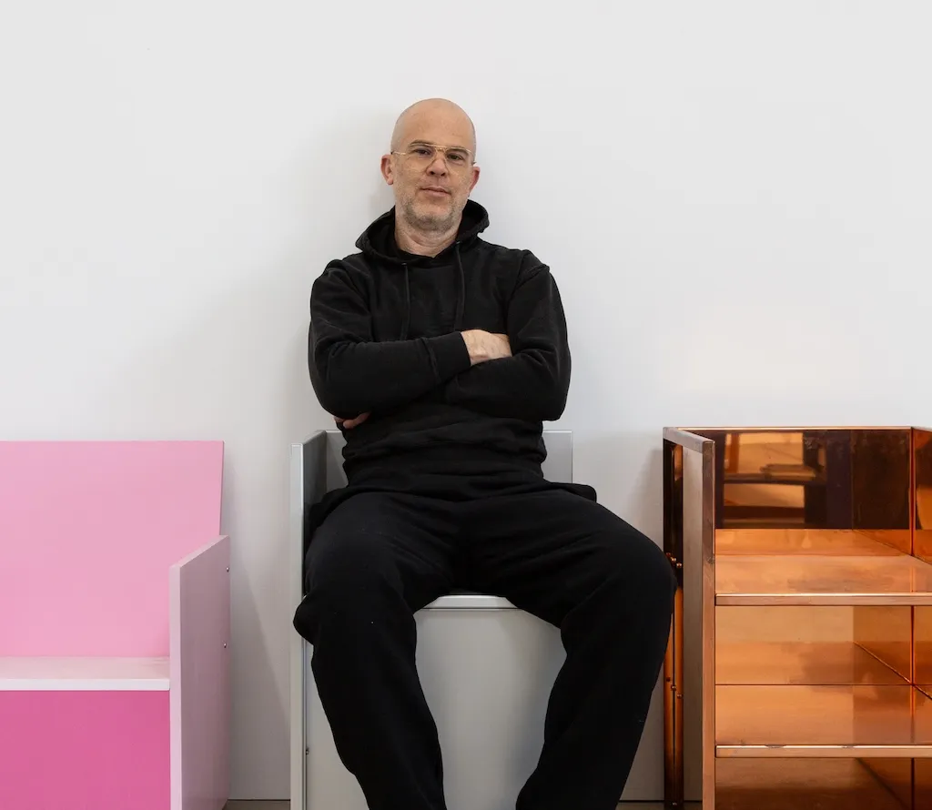 Jonas Wood Turns Tennis Courts into Color Experiments in New Gagosian Show