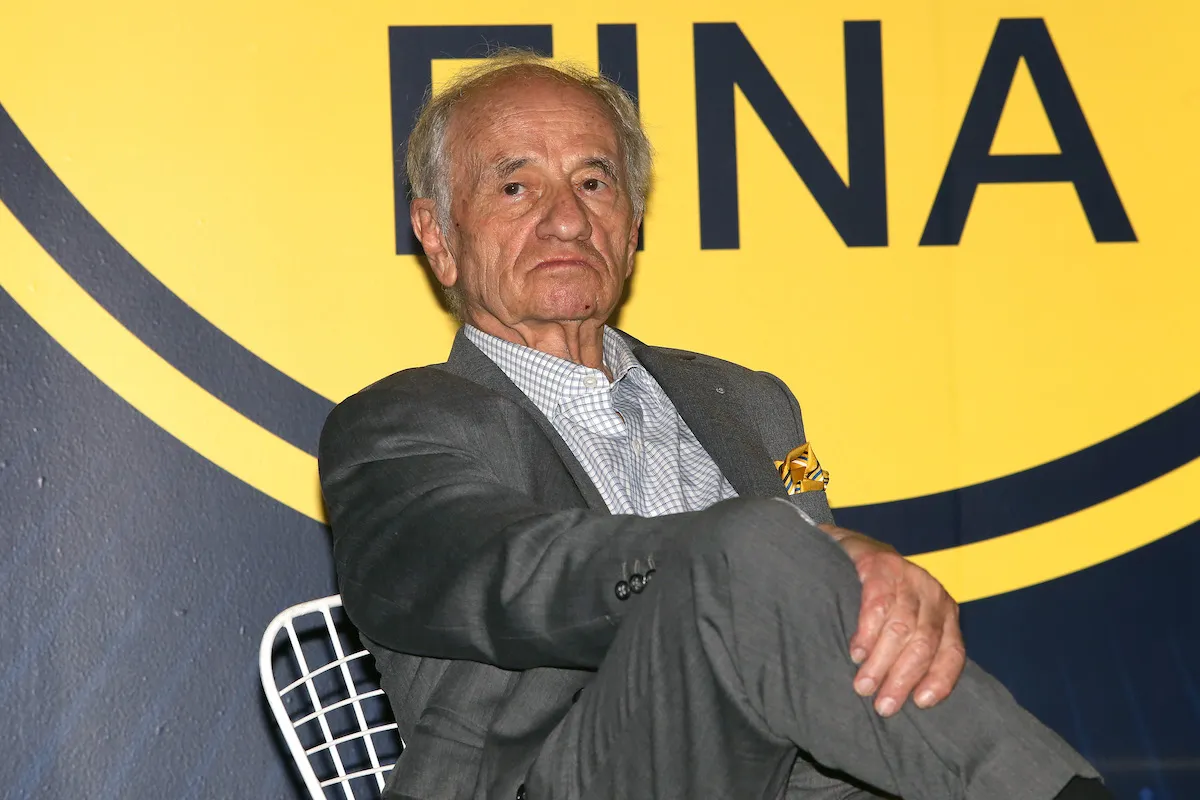 Pedro Friedeberg, Surrealist Artist Who Designed the Iconic Hand-Chair, Dies at 90