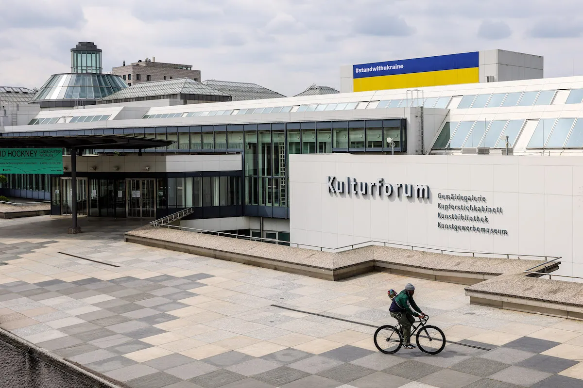 Berlin Museum Oversees Digital Resurrection of Hundreds of Paintings Destroyed During World War II